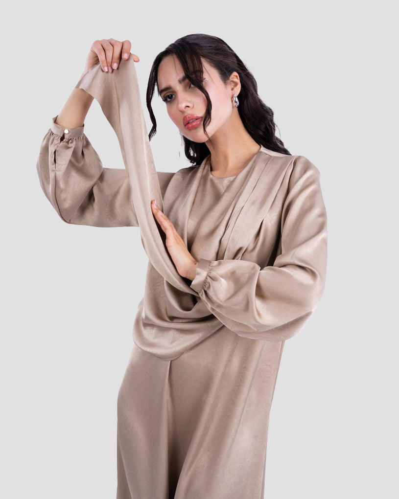 فستان ماكسي منسدل بتأثير الساتان