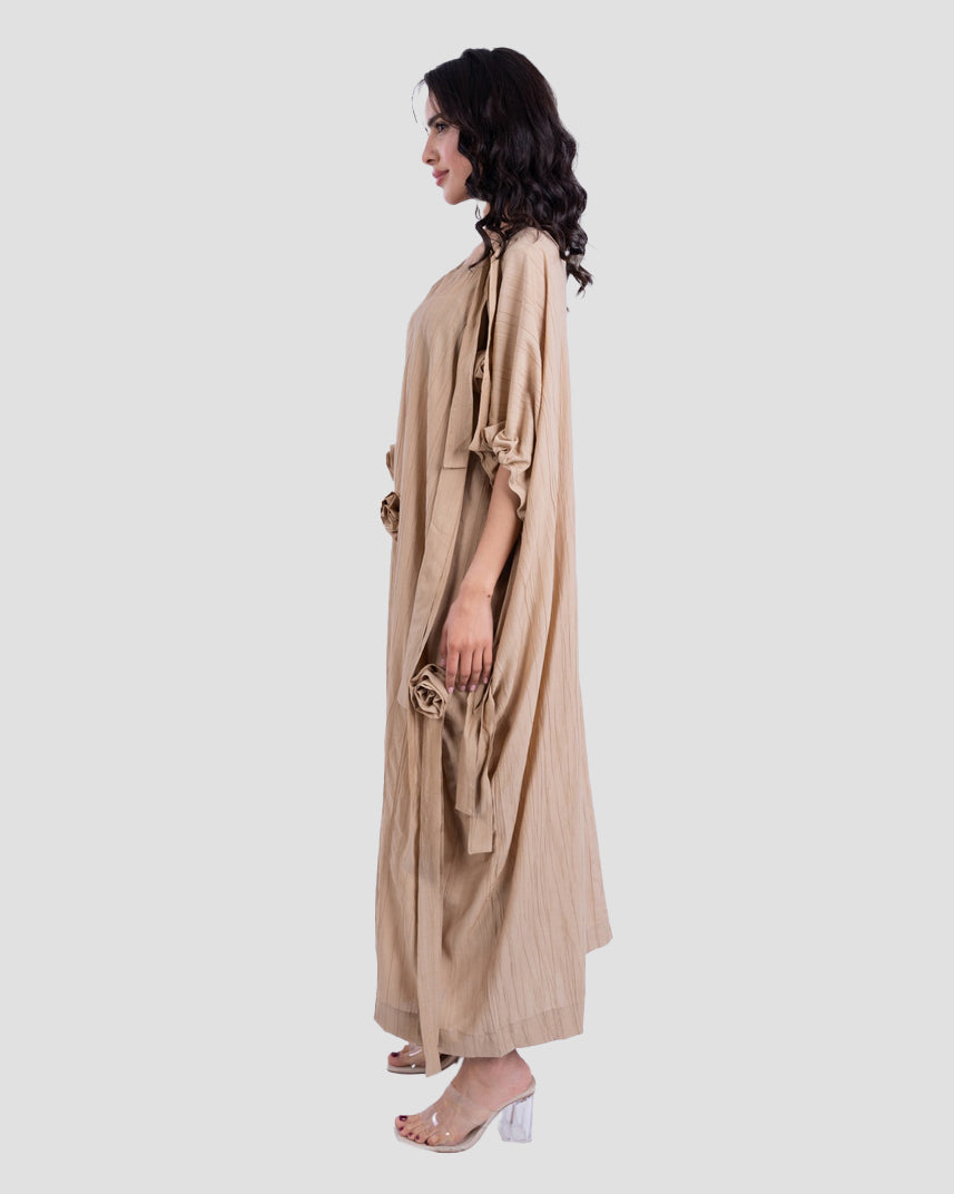 LONG DRESS OVERSIZED WITH 3D FLOWERS
