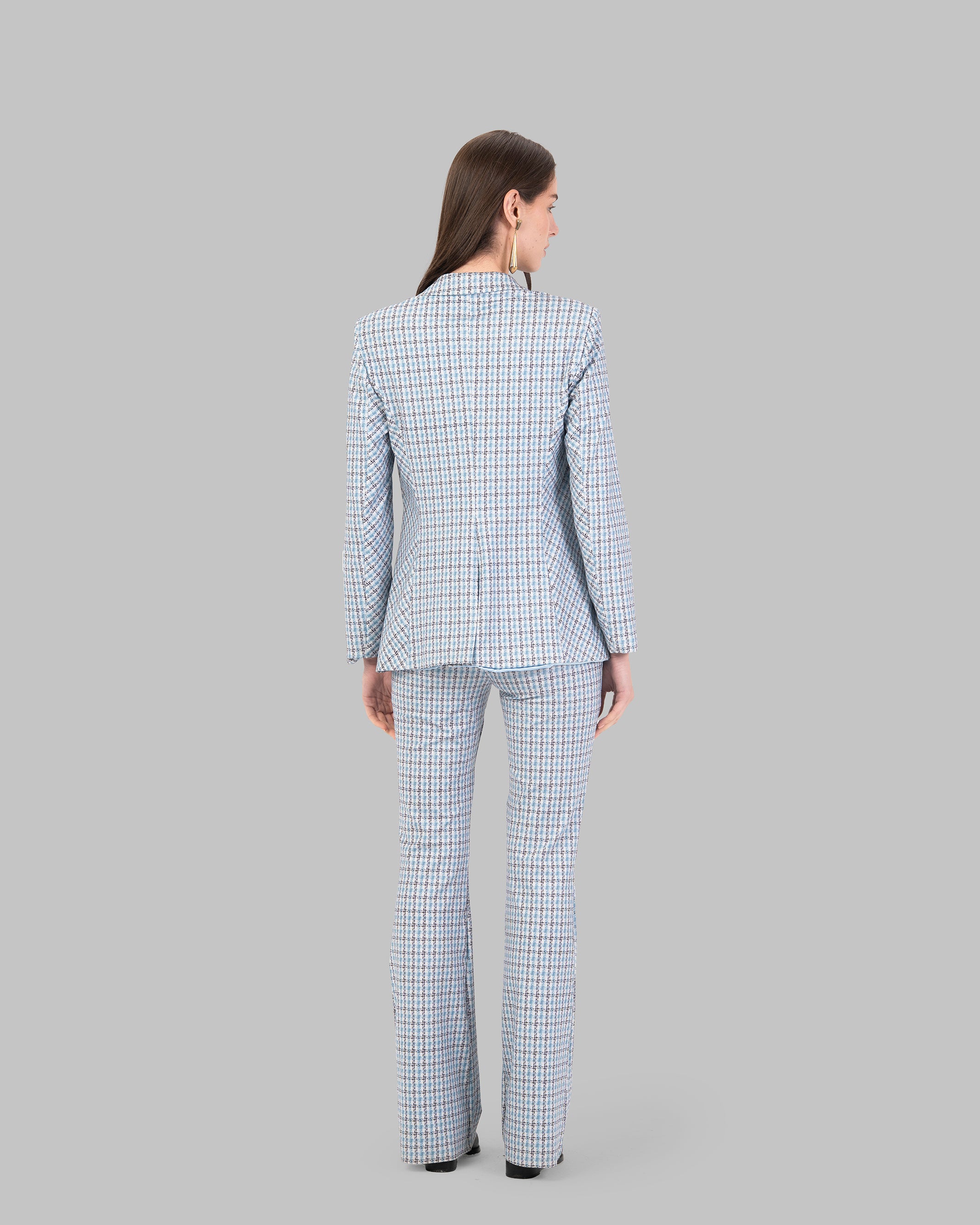 Houndstooth Tailored Blazer. Elegant tailored blazer in a soft houndstooth fabric.