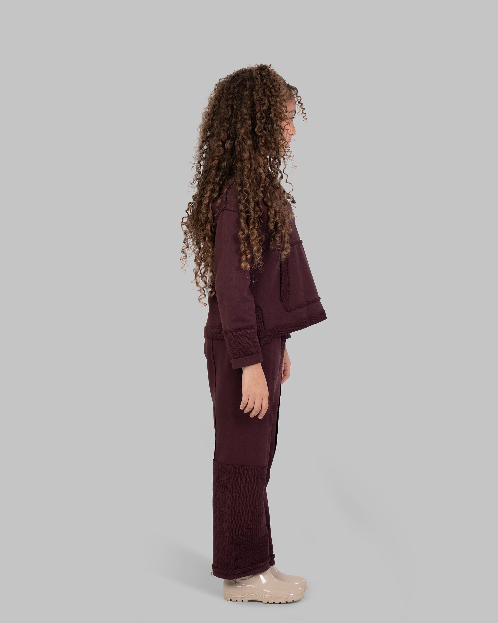 بنطلون واسع الساق بدون تشطيب