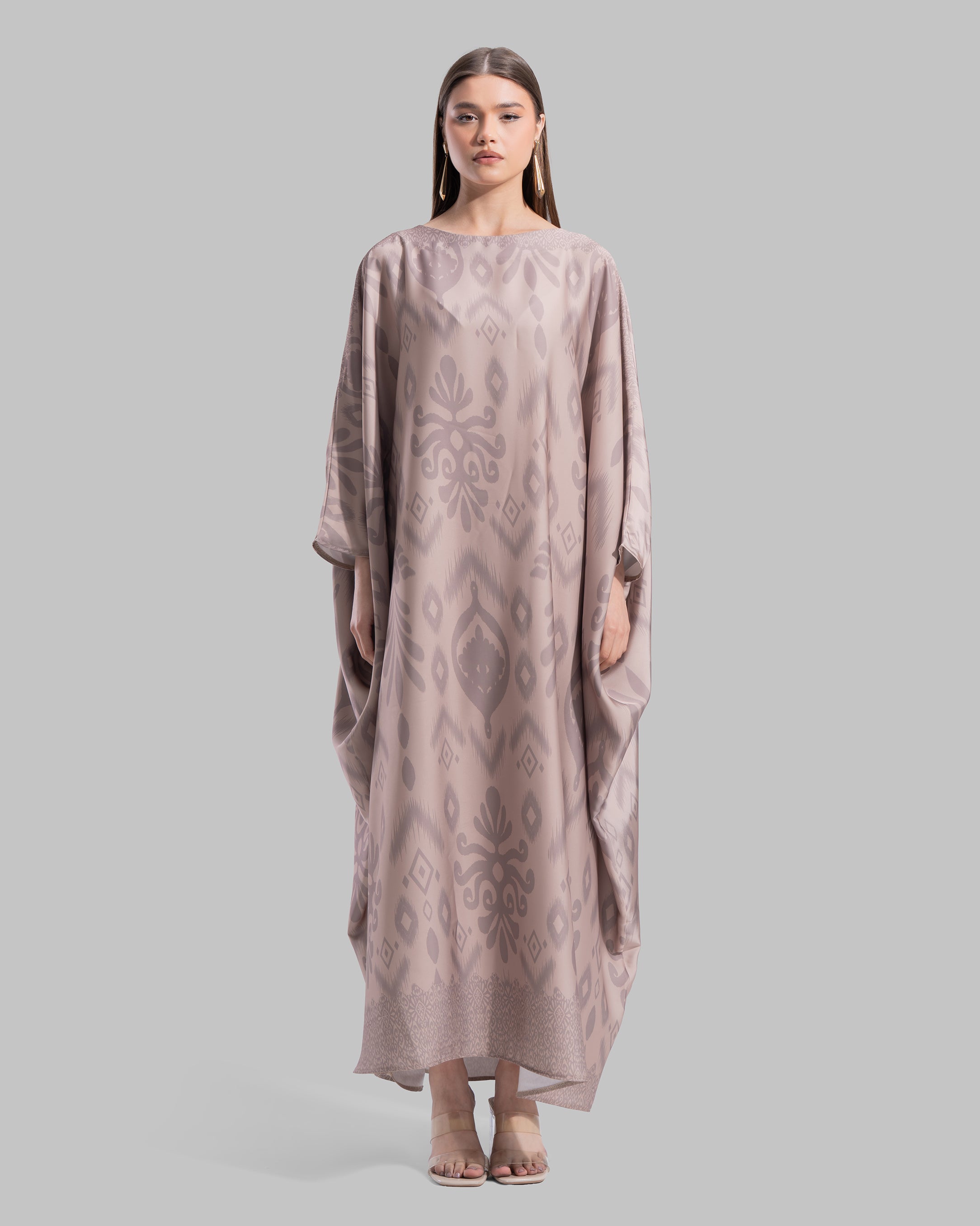 Oversized satin kaftan.