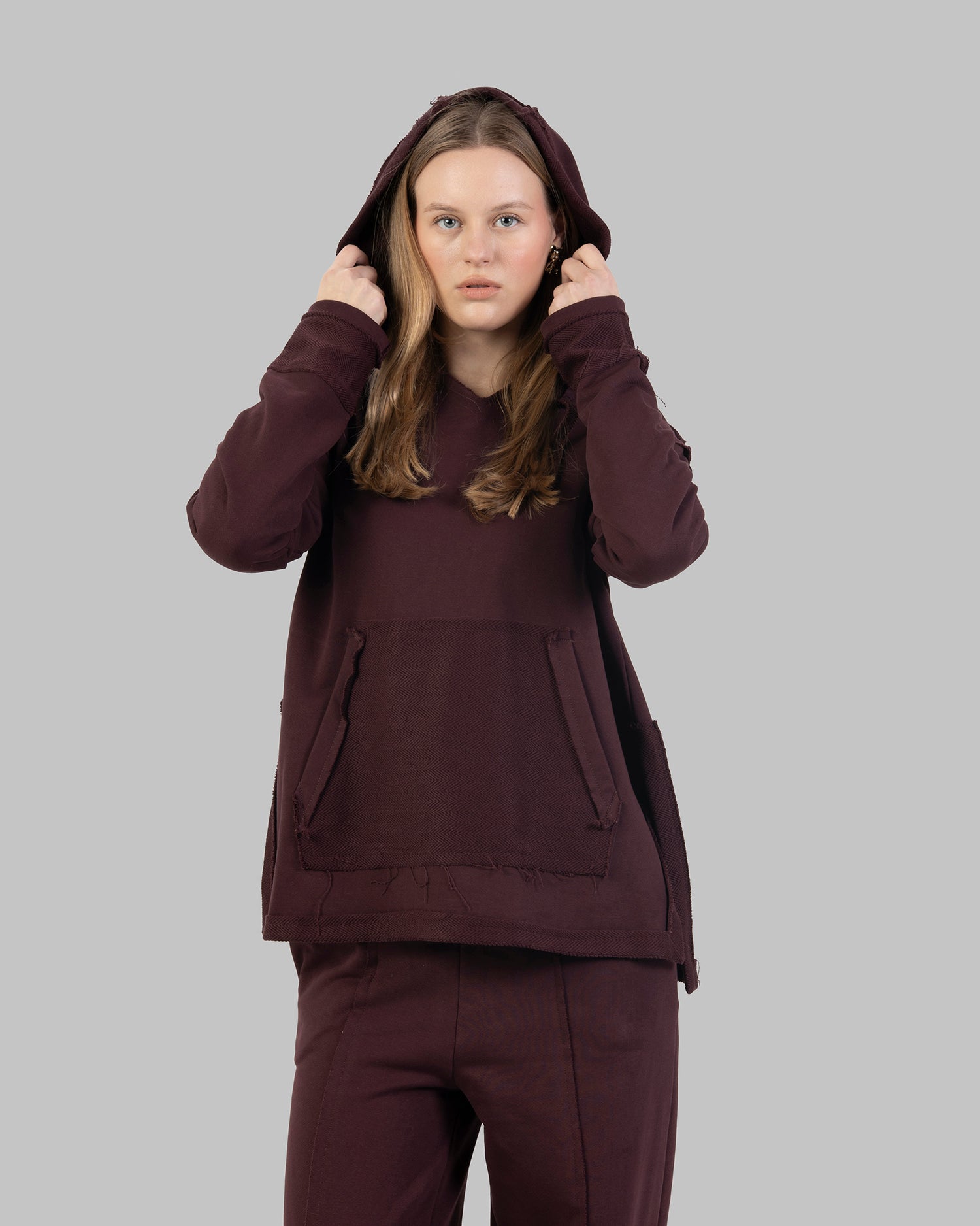 OVERSIZED HOODIE WITH UNFINISHED