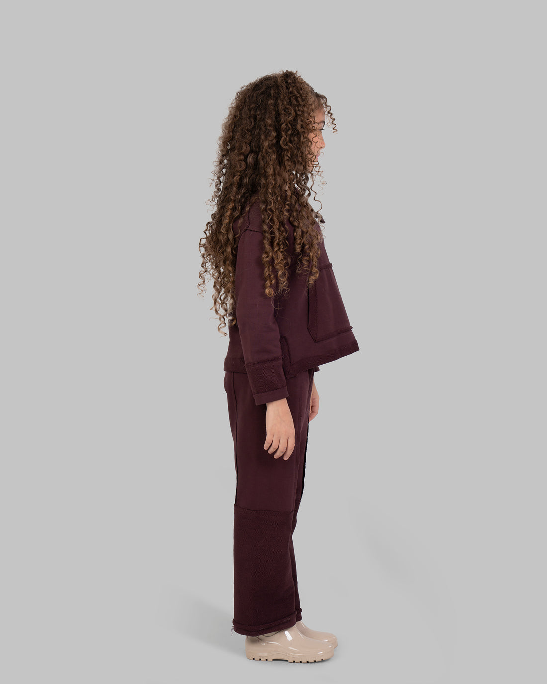 بنطلون واسع الساق بدون تشطيب