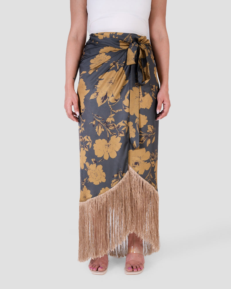 PRINTED WRAP SKIRT WITH FRINGED HEM