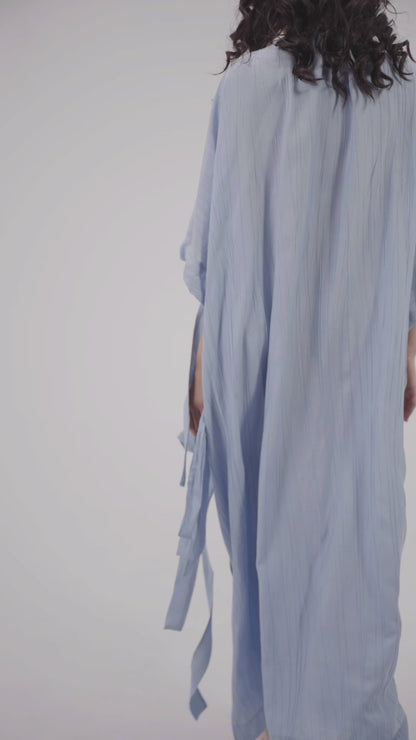 LONG DRESS OVERSIZED WITH 3D FLOWERS